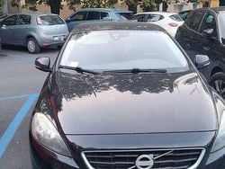 Usata 2014 Volvo V40 Momentum Station wagon | 3950 € (Buon prezzo)