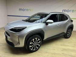 Argento Usata 2023 Toyota Yaris Cross Trend SUV | 22.990 € (Buon prezzo)