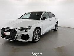 Bianco ghiaccio metallizzato Usata 2024 Audi A3 S-Line Tre volumi | 39.500 € (Molto cara)
