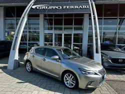 Grigio Usata 2018 Lexus CT200h Executive Line Tre volumi | 15.900 € (Buon prezzo)