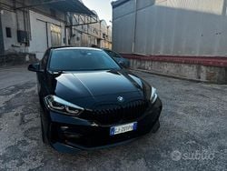 Nero Usata 2022 BMW 118 Due volumi | 28.500 € (Buon prezzo)