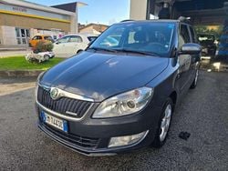 Grigio Usata 2012 Skoda Fabia GreenLine Tre volumi | 2200 € (Buon prezzo)