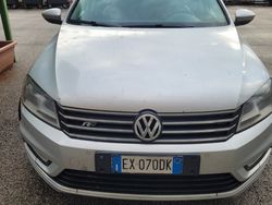 Grigio Usata 2014 VW Passat R-line Tre volumi | 8500 € (Buon prezzo)