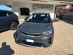 Grigio Usata 2022 Kia Stonic Urban SUV | 10.990 € (Buon prezzo)