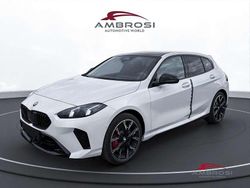 Alpin white pastello Usata 2025 BMW 118 M Sport Due volumi | 37.700 € (Buon prezzo)