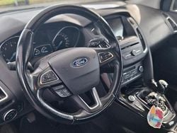 Grigio Usata 2017 Ford Focus Titanium Station wagon | 7500 €