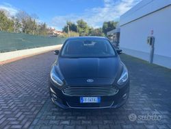 Nero Usata 2016 Ford S-MAX S Monovolume | 9900 € (Buon prezzo)