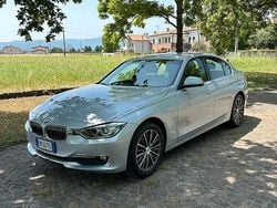 Grigio Usata 2012 BMW 318 Efficient Dynamics Tre volumi | 7200 € (Buon prezzo)