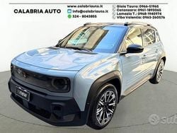 Nuova 2025 Renault R4 Iconic Tre volumi | 36.950 €