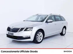 Argento brilliant Usata 2020 Skoda Octavia G-TEC Executive Station wagon | 15.800 € (Buon prezzo)