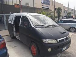 Usata 2003 Hyundai H-1 Monovolume | 500 €