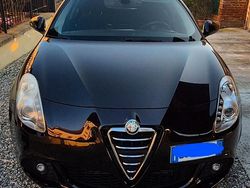 Nero Usata 2013 Alfa Romeo Giulietta Tre volumi | 6000 € (Buon prezzo)