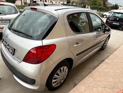 Grigio Usata 2009 Peugeot 207 Tre volumi | 2999 € (Buon prezzo)