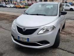 Usata 2015 Lancia Ypsilon Due volumi | 5990 € (Buon prezzo)