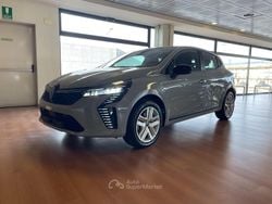 Grigio Nuova 2025 Renault Clio V Evolution Due volumi | 18.900 € (Buon prezzo)