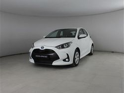 Bianco Usata 2022 Toyota Yaris Hybrid Business Edition Tre volumi | 15.700 € (Buon prezzo)