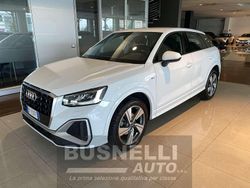 Bianco ghiaccio Usata 2022 Audi Q2 S-Line SUV | 24.900 € (Ottimo prezzo)