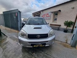 Argento Usata 2004 Toyota RAV4 SUV | 3700 € (Molto cara)