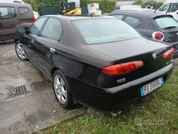 Nero Usata 2001 Alfa Romeo 166 Tre volumi | 3000 €