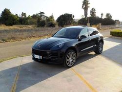 Nero Usata 2020 Porsche Macan SUV | 49.950 € (Cara)