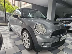 Grigio Usata 2009 Mini Cooper S Due volumi | 7800 € (Ottimo prezzo)