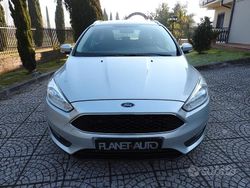 Grigio Usata 2018 Ford Focus Station wagon | 12.700 € (Buon prezzo)