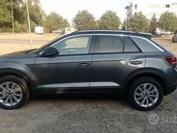 Grigio Usata 2024 VW T-Roc Edition SUV | 28.000 € (Molto cara)