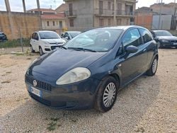 Grigio Usata 2009 Fiat Grande Punto Dynamic Due volumi | 2350 € (Ottimo prezzo)