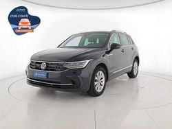 Nero perla Usata 2021 VW Tiguan Life SUV | 20.500 € (Super prezzo)