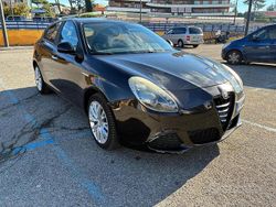 Nero Usata 2014 Alfa Romeo Giulietta Exclusive Tre volumi | 13.200 € (Molto cara)