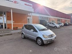 Grigio Usata 2002 Mercedes A170 Avantgarde Tre volumi | 1500 € (Buon prezzo)