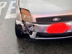 Usata 2005 Ford Fusion Tre volumi | 600 € (Super prezzo)