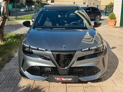 Grigio Nuova 2025 Alfa Romeo Junior Edizione Speciale SUV | 30.900 € (Buon prezzo)