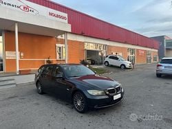 Nero Usata 2007 BMW 320 Station wagon | 3500 € (Buon prezzo)