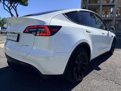 Bianco Usata 2025 Tesla Model Y Long Range AWD SUV | 43.990 € (Buon prezzo)