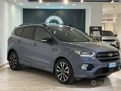 Grigio Usata 2019 Ford Kuga ST-Line SUV | 15.900 € (Ottimo prezzo)
