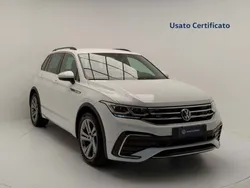 Pure white Usata 2021 VW Tiguan R-line SUV | 31.500 € (Buon prezzo)