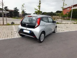 Argento Usata 2019 Toyota Aygo Business Edition Due volumi | 8500 € (Buon prezzo)