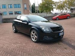 Nero Usata 2008 Opel Astra GTC Cosmo Tre volumi | 1000 €