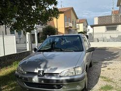 Usata 1997 Peugeot 106 Due volumi | 1000 €