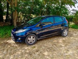 Blu Usata 2012 Ford Fiesta Due volumi | 5900 € (Cara)