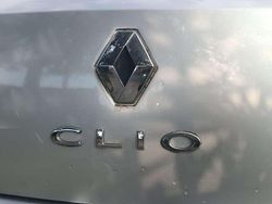 Argento Usata 2007 Renault Clio III LE Tre volumi | 2800 € (Buon prezzo)