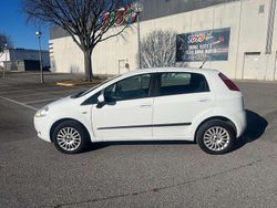 Usata 2009 Fiat Grande Punto Active Due volumi | 2200 € (Buon prezzo)