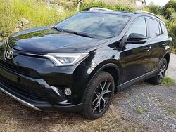 Nero Usata 2016 Toyota RAV4 Style SUV | 13.800 € (Cara)