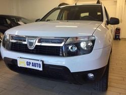 Bianco Usata 2013 Dacia Duster Lauréate SUV | 7999 € (Molto cara)