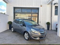 Grigio Usata 2017 Opel Meriva Monovolume | 8800 € (Buon prezzo)