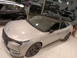 Grigio Usata 2023 DS Automobiles DS4 Performance Line Plus Tre volumi | 26.400 € (Buon prezzo)