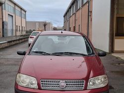 Rosso Usata 2009 Fiat Punto Active Tre volumi | 1999 € (Ottimo prezzo)