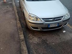 Usata 2004 Opel Corsa Due volumi | 2500 € (Buon prezzo)