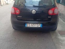 Usata 2005 VW Golf IV Tre volumi | 2600 € (Buon prezzo)